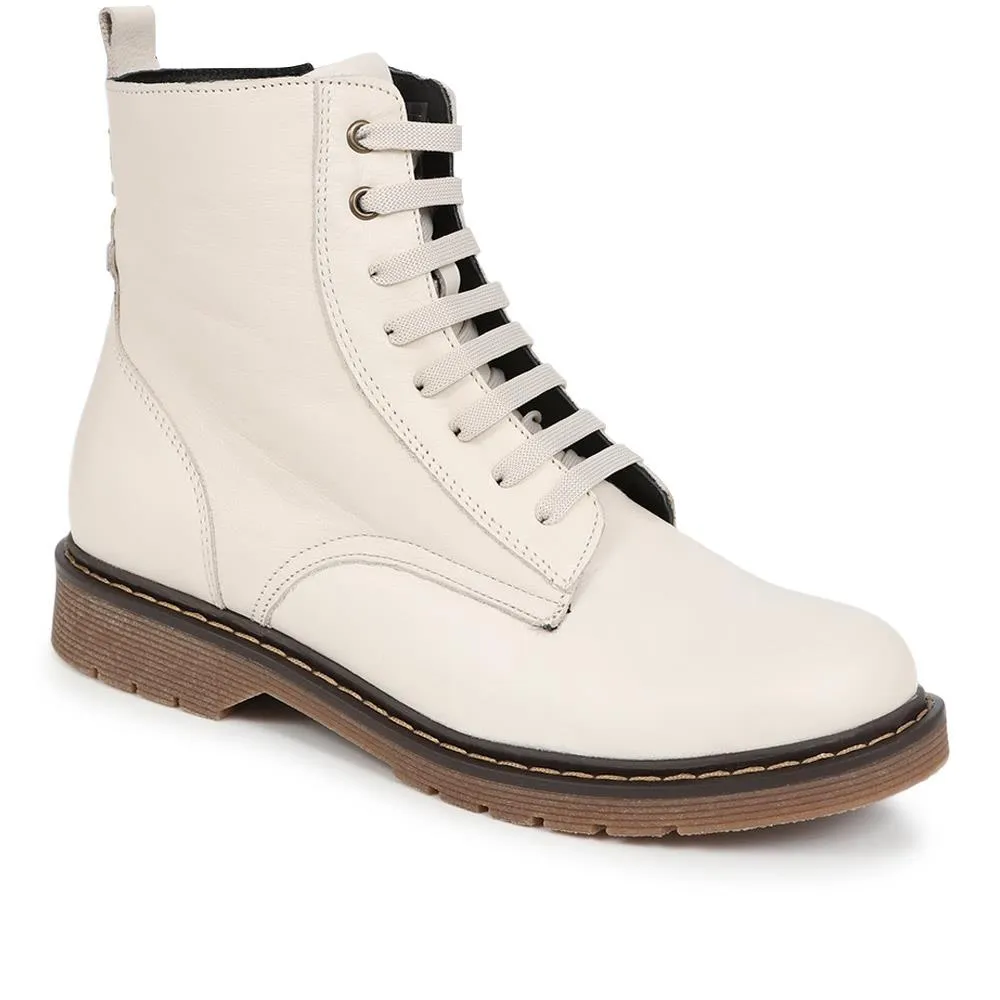 Leather Lace-Up Boots - BELYNR40001 / 326 190