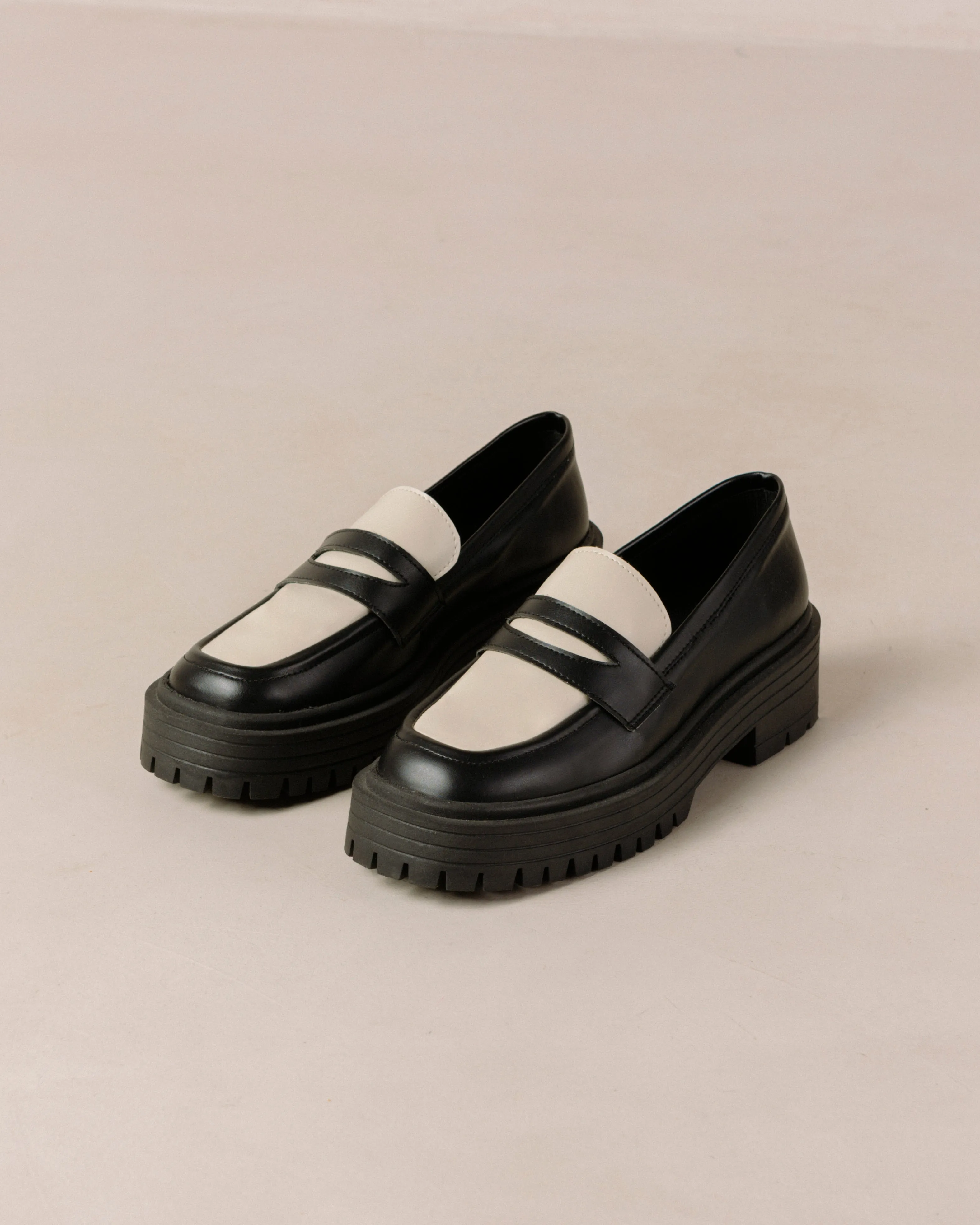 Mask Bicolor Black Vegan Leather Loafers